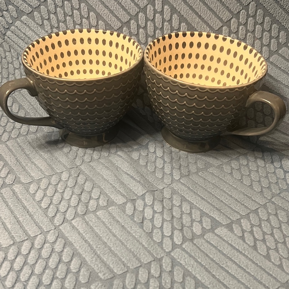 Set of Two Signature Grey and Cream Textured Mugs 14oz